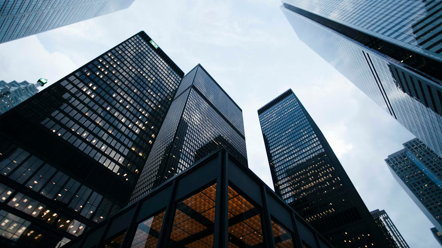 Get the <span class="text-[#FFD700]">Financing</span> You Actually Deserve